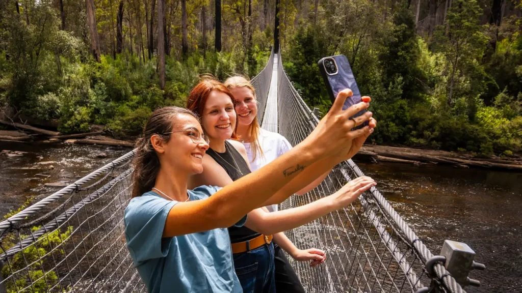 Swinging-Bridges-selfie